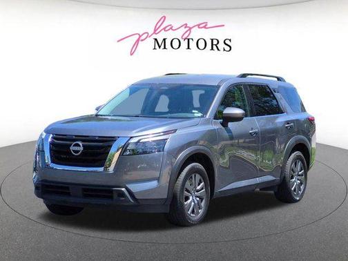 Gun Metallic/Super Black 2025 Nissan Pathfinder SV FWD