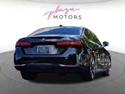 Dark Graphite 2024 BMW 530 xDrive