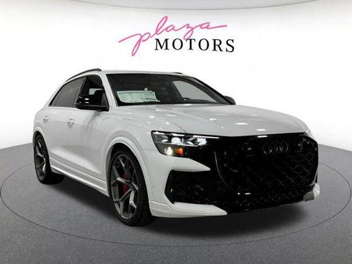 Glacier White Metallic 2025 Audi RS Q8 4.0T