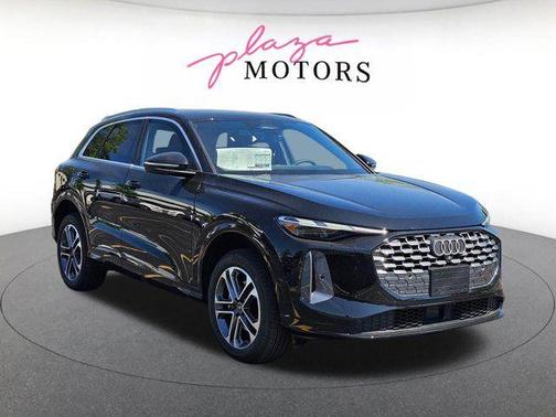 Mythos Black Metallic 2026 Audi Q5 Premium TFSI quattro S tronic