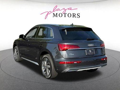 Manhattan Gray Metallic 2021 Audi Q5 45 Premium Plus