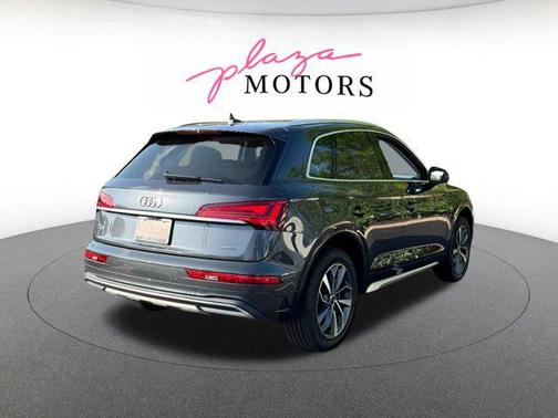 Manhattan Gray Metallic 2021 Audi Q5 45 Premium Plus
