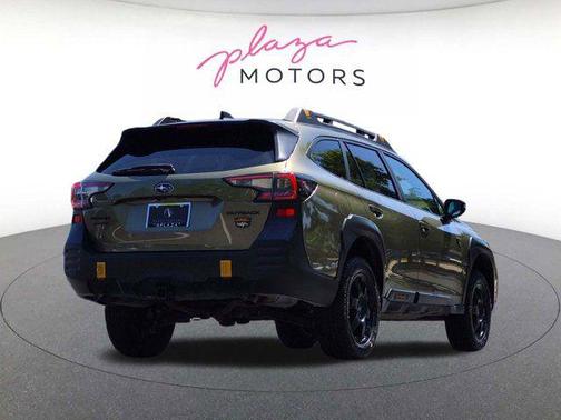 Autumn Green Metallic 2024 Subaru Outback Wilderness