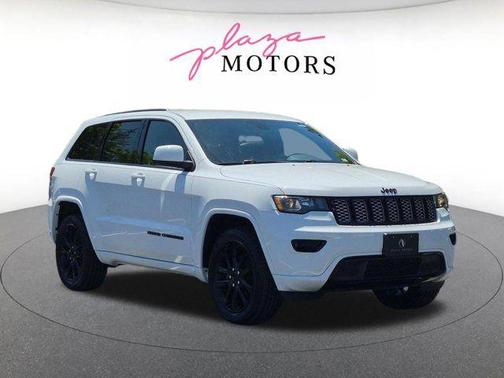 Bright White Clearcoat 2018 Jeep Grand Cherokee Altitude