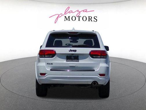 Bright White Clearcoat 2018 Jeep Grand Cherokee Altitude