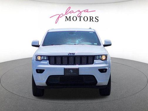 Bright White Clearcoat 2018 Jeep Grand Cherokee Altitude