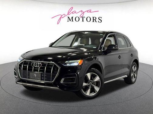 Brilliant Black 2023 Audi Q5 40 Premium