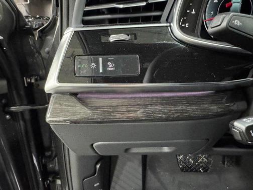 Samurai Gray Metallic 2026 Audi Q7 55 Premium Plus