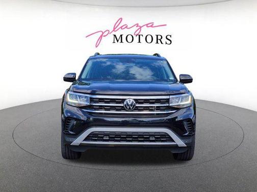 Deep Black Pearl 2023 Volkswagen Atlas 3.6L SE w/Technology
