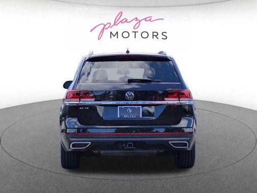 Deep Black Pearl 2023 Volkswagen Atlas 3.6L SE w/Technology