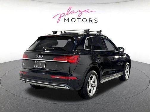 Brilliant Black 2023 Audi Q5 40 Premium