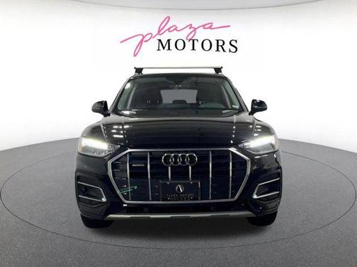 Brilliant Black 2023 Audi Q5 40 Premium