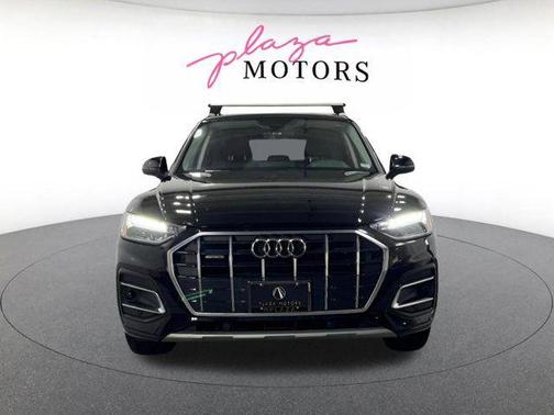 Brilliant Black 2023 Audi Q5 40 Premium