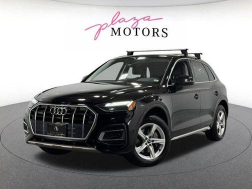 Brilliant Black 2023 Audi Q5 40 Premium