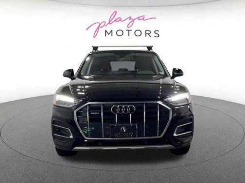 Brilliant Black 2023 Audi Q5 40 Premium