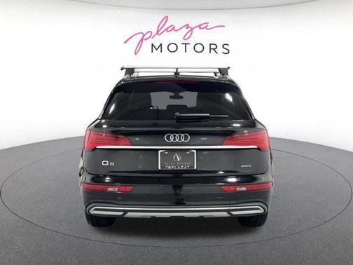 Brilliant Black 2023 Audi Q5 40 Premium