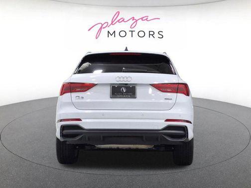 Glacier White Metallic 2025 Audi Q3 Premium 45 TFSI S line quattro Tiptronic