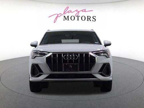 Glacier White Metallic 2025 Audi Q3 Premium 45 TFSI S line quattro Tiptronic