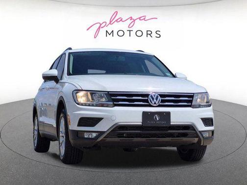 Pure White 2018 Volkswagen Tiguan 2.0T S