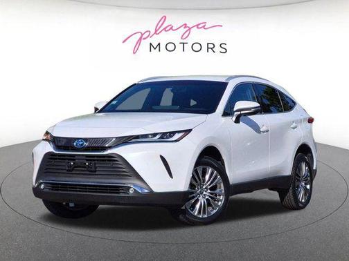 Wind Chill Pearl 2024 Toyota Venza XLE
