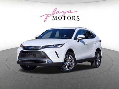 Wind Chill Pearl 2024 Toyota Venza XLE