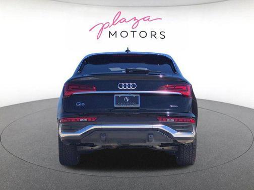 Mythos Black Metallic 2024 Audi Q5 45 S line Premium