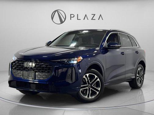 Blue Metallic 2025 Audi Q5 Premium TFSI quattro S tronic