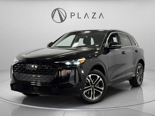 Black Metallic 2025 Audi Q5 Premium Plus TFSI quattro S tronic