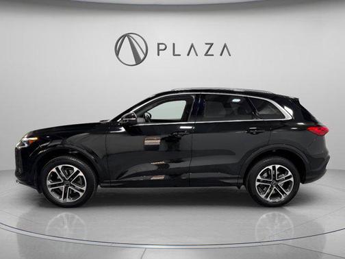 Black Metallic 2025 Audi Q5 Premium Plus TFSI quattro S tronic