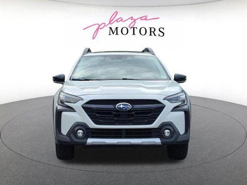 Crystal White Pearl 2023 Subaru Outback Limited