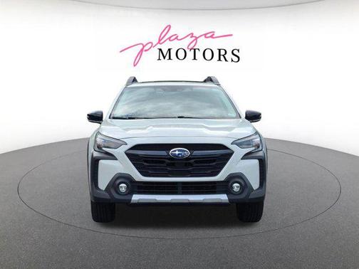 Crystal White Pearl 2023 Subaru Outback Limited