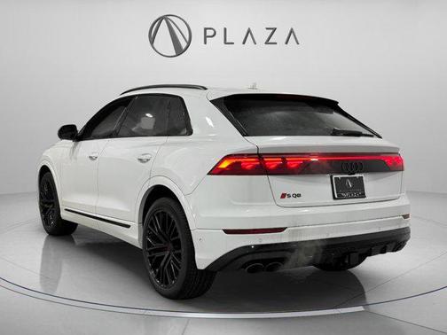 2026 Audi SQ8 4.0T Prestige