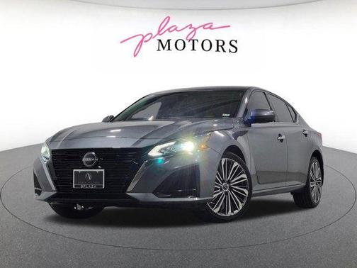 Gun Metallic 2023 Nissan Altima 2.5 SL