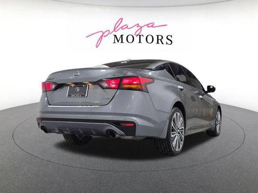 Gun Metallic 2023 Nissan Altima 2.5 SL