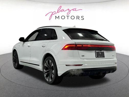 Glacier White Metallic 2026 Audi Q8 55 Premium Plus