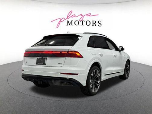 Glacier White Metallic 2026 Audi Q8 55 Premium Plus