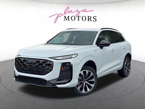 Glacier White Metallic 2026 Audi Q3 TFSI quattro S tronic