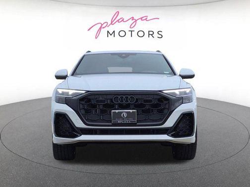 Glacier White Metallic 2025 Audi Q8 55 Premium Plus