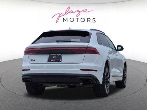 Glacier White Metallic 2025 Audi Q8 55 Premium Plus