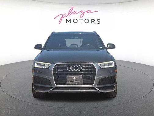 Daytona Gray Pearl Effect 2018 Audi Q3 2.0T Premium Plus