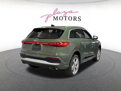 District Green Metallic 2026 Audi Q5 Premium Plus TFSI quattro S tronic