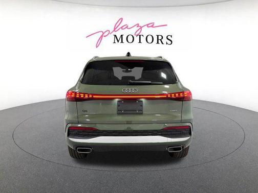 District Green Metallic 2026 Audi Q5 Premium Plus TFSI quattro S tronic