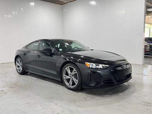 Mythos Black Metallic 2023 Audi e-tron GT Premium Plus quattro