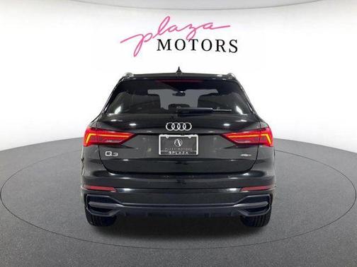 Mythos Black Metallic 2021 Audi Q3 45 S line Premium Plus