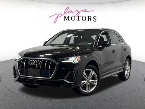 Mythos Black Metallic 2021 Audi Q3 45 S line Premium Plus