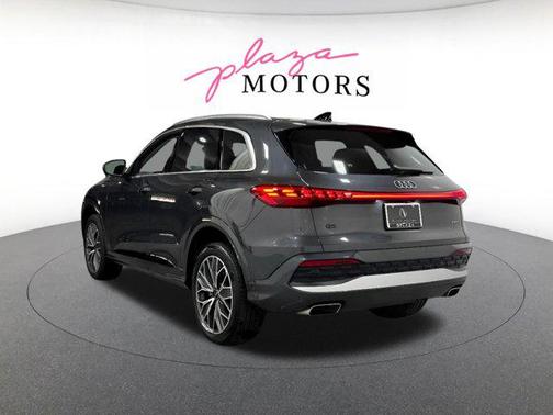 Gray Metallic 2025 Audi Q5 Premium Plus TFSI quattro S tronic