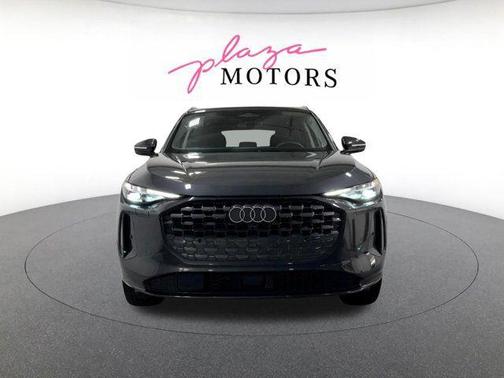 Tambora Gray Metallic 2025 Audi Q5 Premium Plus TFSI quattro S tronic