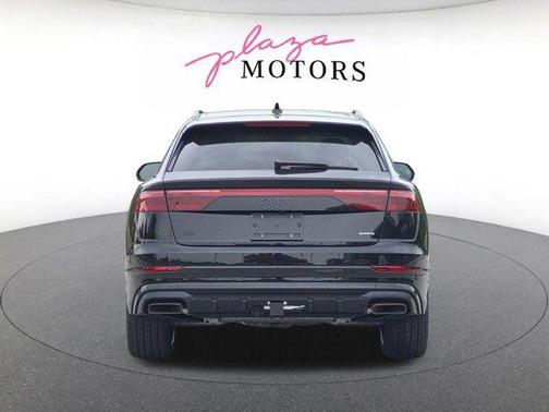 Mythos Black Metallic 2026 Audi Q8 55 Premium Plus