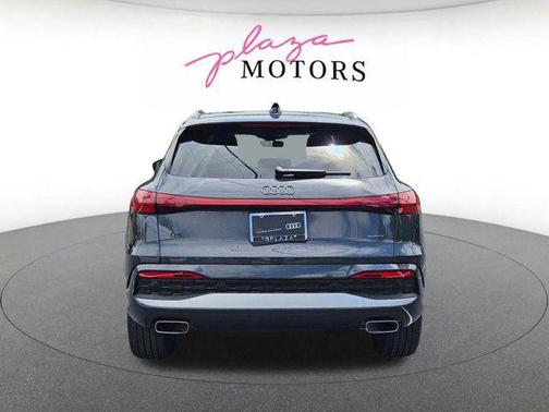 Tambora Gray Metallic 2025 Audi Q5 Premium Plus TFSI quattro S tronic