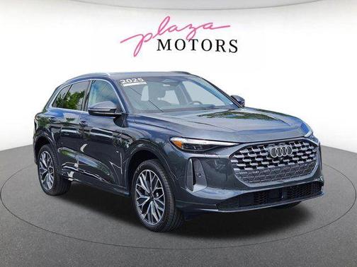 Tambora Gray Metallic 2025 Audi Q5 Premium Plus TFSI quattro S tronic